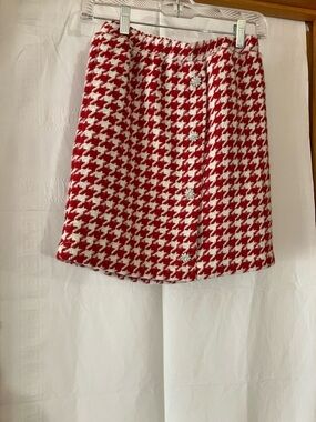 Everyday Chic Boutique Women’s S NWT Snowfall Houndstooth Red Mini Pull on Skirt